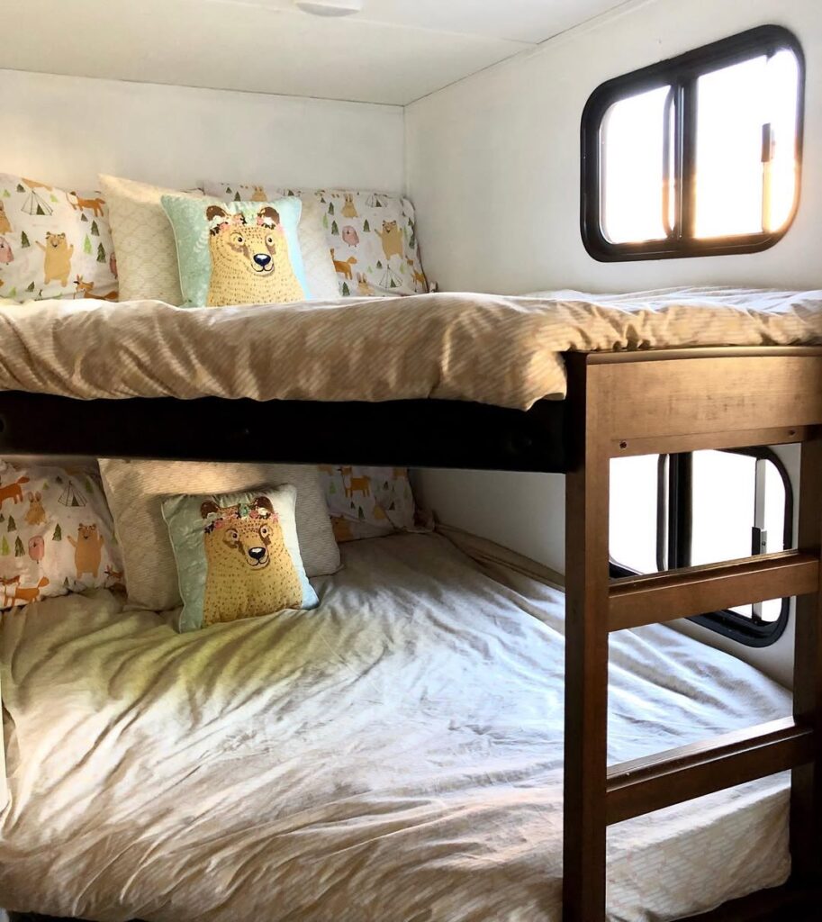 Fixed Bunks