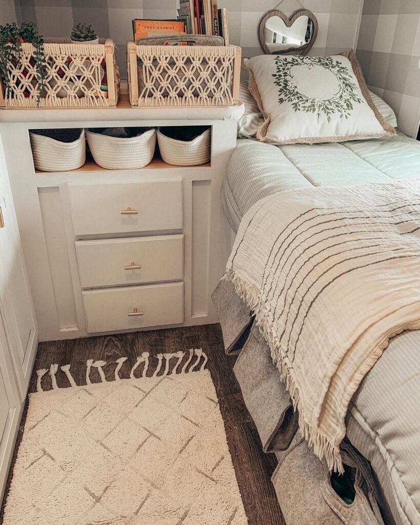 Maximize Storage with Smart, Stylish Solutions