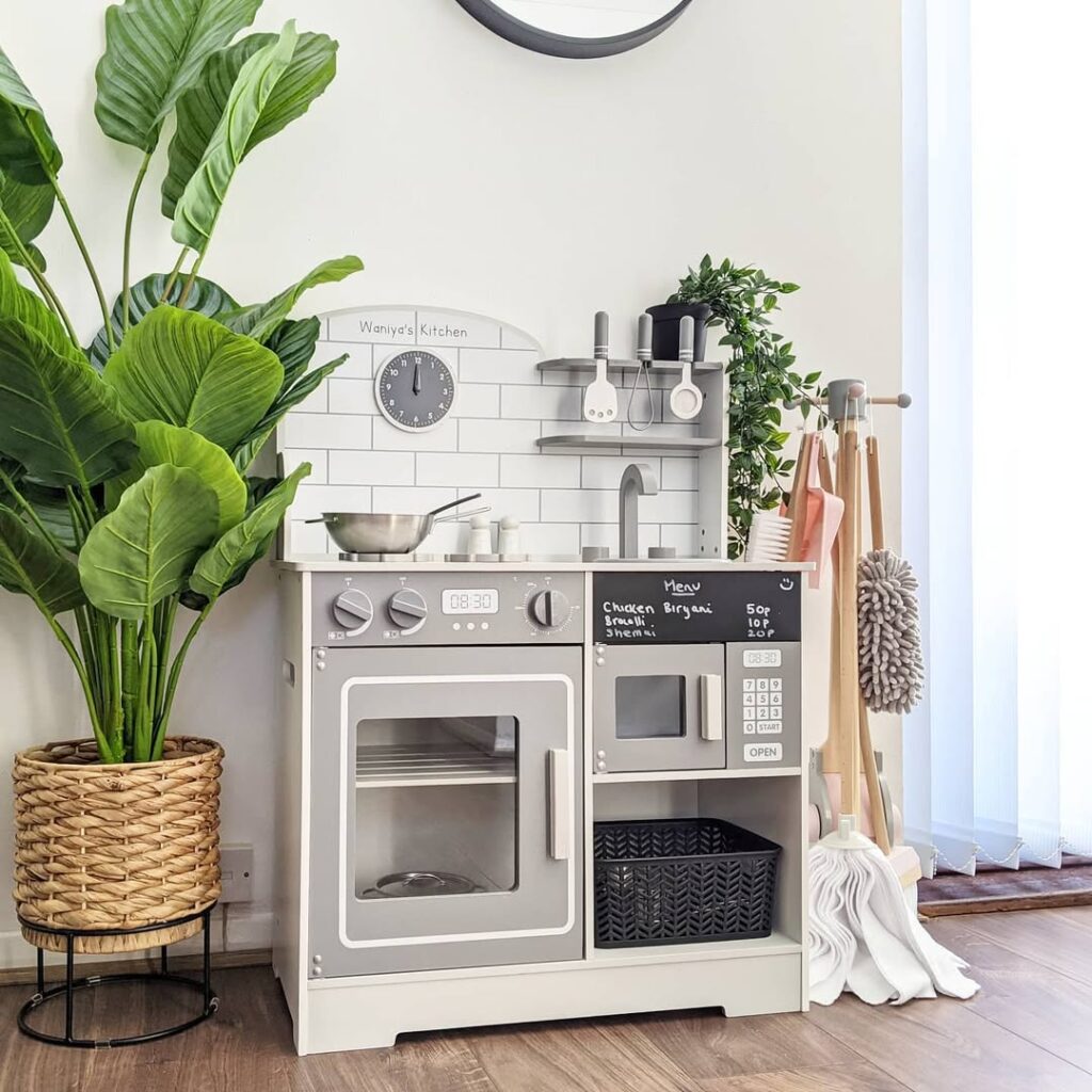 Create a Cleaning Station for Easy Maintenance