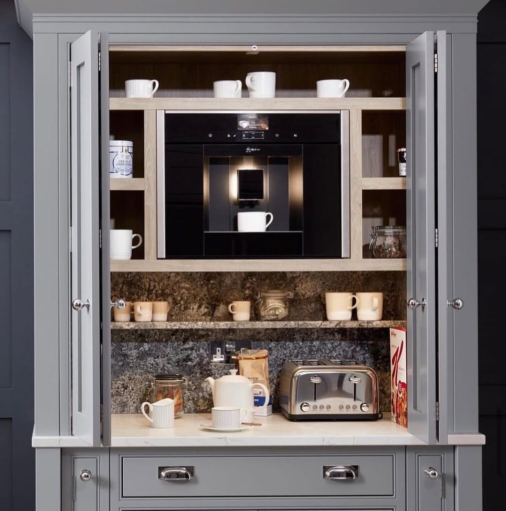 Traditional Cabinet Door Appliance Garage