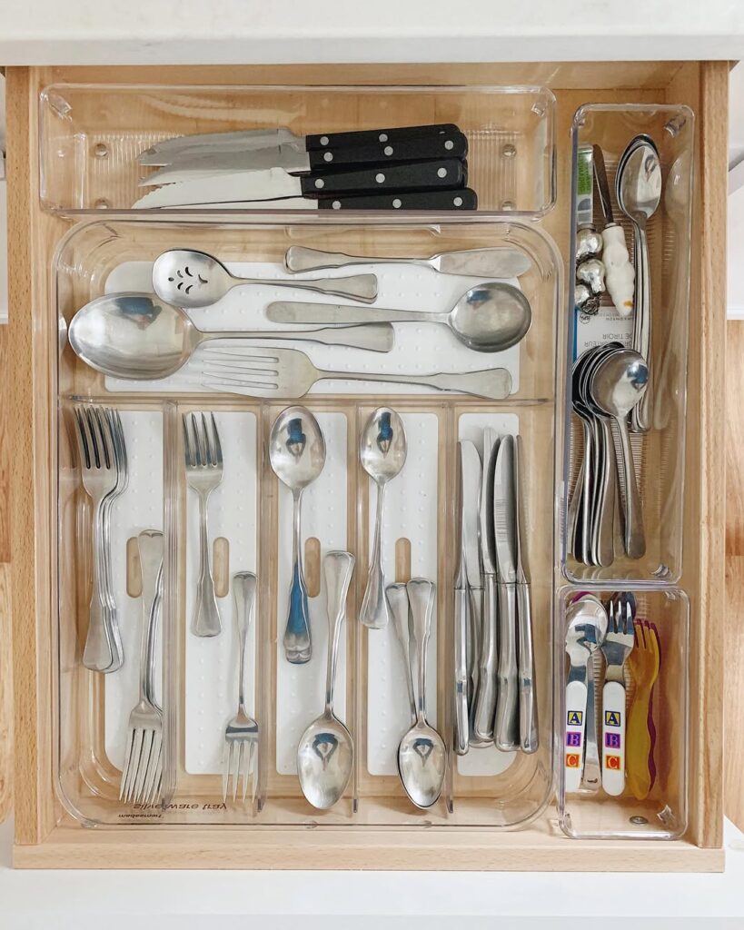 Utilize Vertical Dividers for Flatware